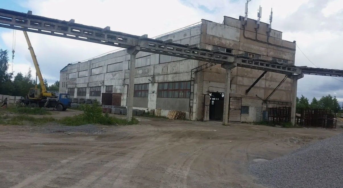 фасад дома, здание по адресу Ленинградская обл, г Приозерск, ул Калинина, д 51